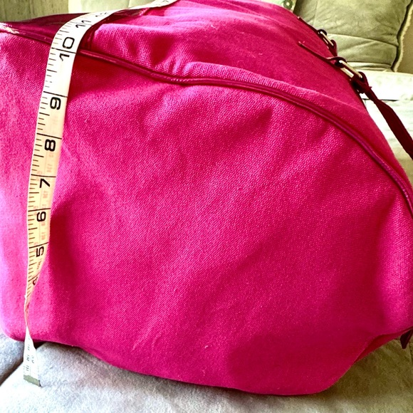 Victoria's Secret Plink Canvas Large Duffle Bag w
20.5”~L x10”~W x 12”D - Picture 10 of 13